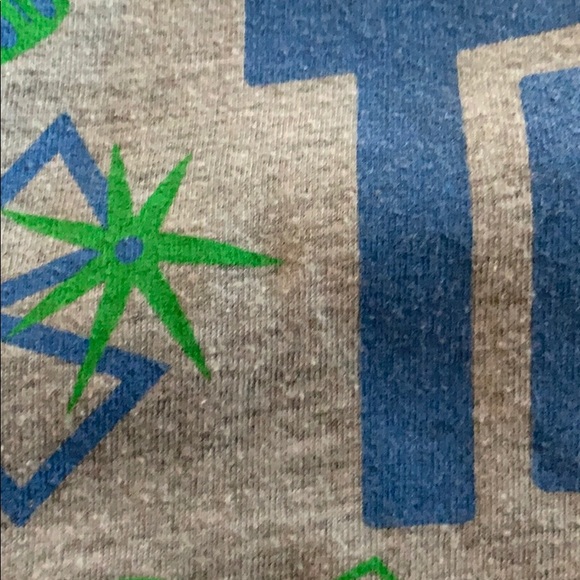 Disney tiki room tee - Picture 6 of 10